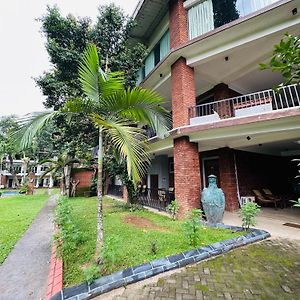 Lanka Bangla Inn Villas Restaurant & Travels